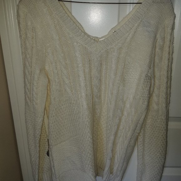 Womans sweater - Picture 1 of 3